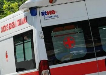 Schiacciato da un carico da 500 kg, grave operario