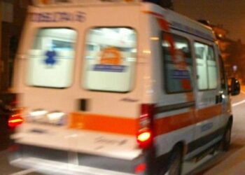 Scontro tra tre auto, muore un 39enne