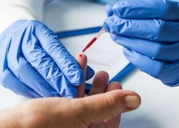 Scuola, in distribuzione 24.300 kit per i test ai prof