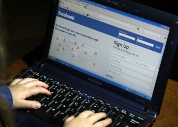 Serracchiani: “Su facebook la libertà di parola diventa licenza d’insulto”