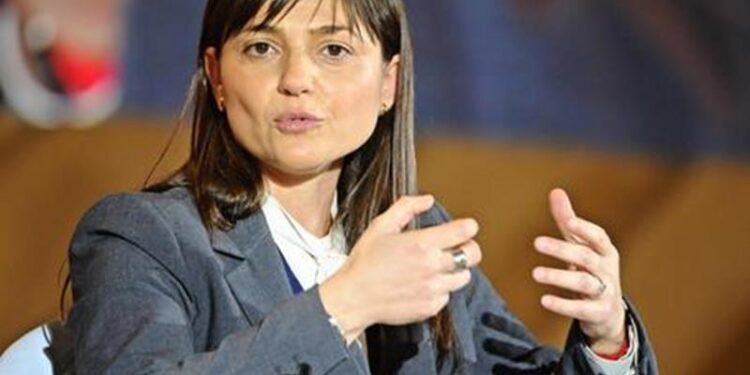 Serracchiani, salvaguardare i sistemi bancari territoriali