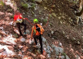 Si perde in montagna. Rintracciato dai soccorritori