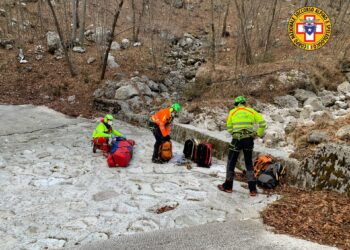 Sopravvive 7 notti all’addiaccio. Salvato un 33enne