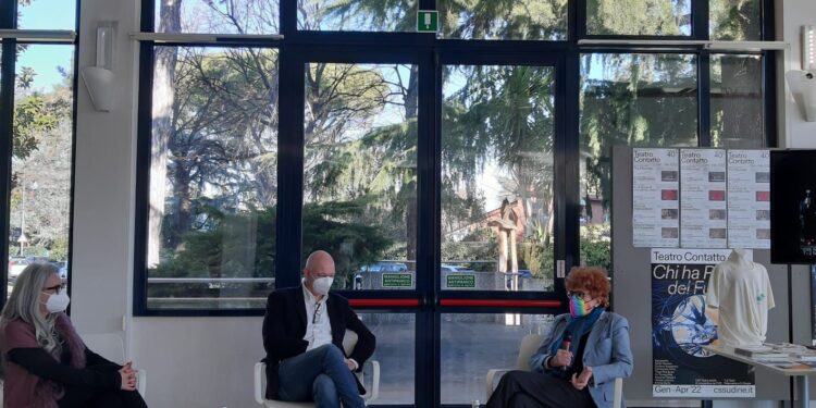 Teatro: a Udine il Contatto riflette anche su fake news