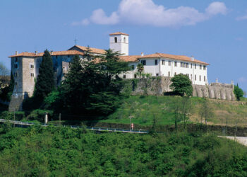 Torna Rosazzo da Rosa