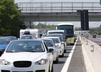 Traffico intenso nel ponte di Ferragosto
