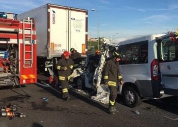 Tragedia sulla A4, 6 morti