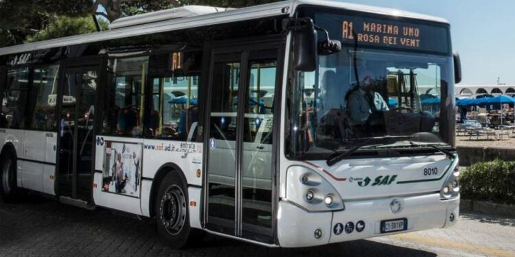 Trasporti, al via abbonamenti unici Fvg e sconti famiglia