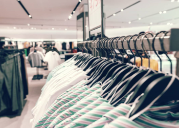 Udine, il 20% di negozi e bar non ha aperto