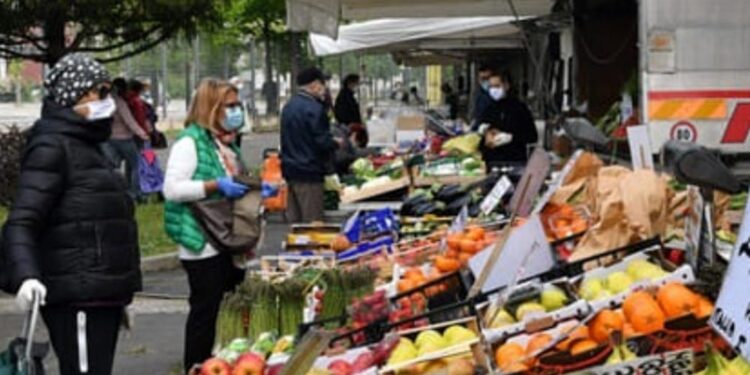 Udine. Mercati all’aperto, ordinanza di Fontanini che li consente