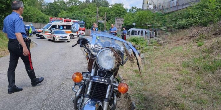 Va alla motobenedizione e poi perde la vita in un incidente
