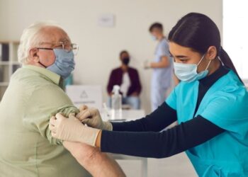 Vaccini Fvg, adesione solo al 47% tra gli over 90