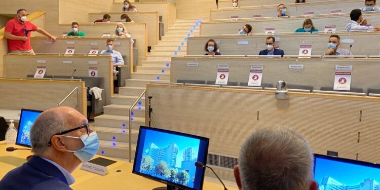 “Vaccini agli studenti, raccomandazione, non obbligo”