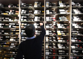 Vino, carta contro l’etichetta voluta dall’Irlanda