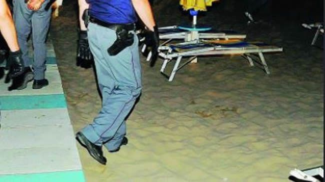Violenza in spiaggia, don Fabris: “bisogna insegnare il rispetto”
