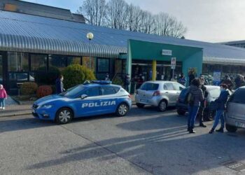 Volevano occupare l’ospedale, no vax fermati dalla Polizia