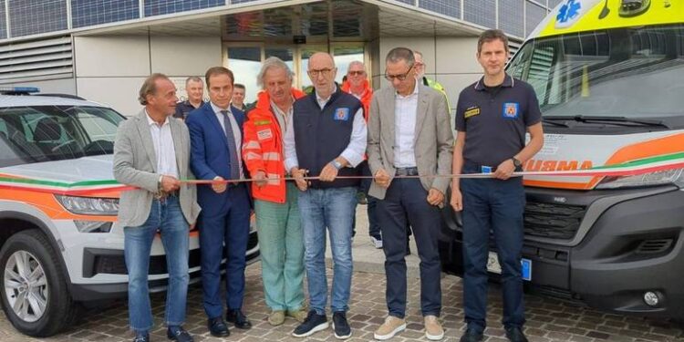5 nuove ambulanze e un'automedica grazie alle donazioni dei cittadini