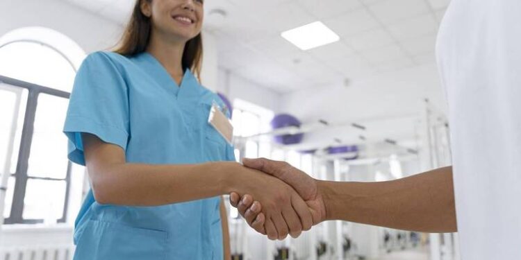 Corso gratuito per operatore socio sanitario, 25 posti