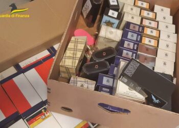 Cosmetici dannosi per la salute, sequestrati 33mila prodotti