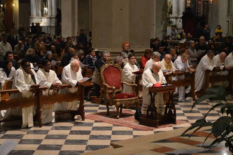 In Cattedrale e nelle chiese del Friuli, tanti in preghiera per la pace