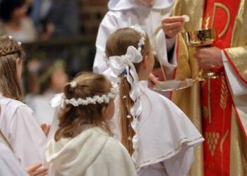 Rinviato l’incontro dei bambini della Prima Comunione con l’Arcivescovo