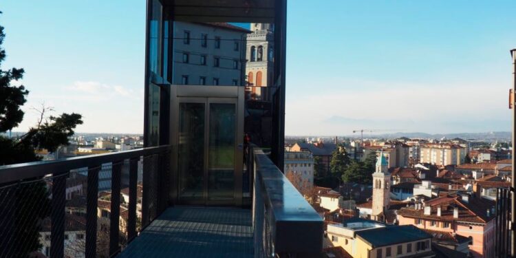 Riparato e di nuovo in funzione l’ascensore del Castello di Udine