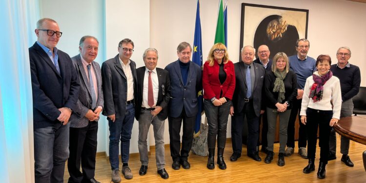 «Potenziare l’assistenza domiciliare o serviranno 40 nuove case di riposo»