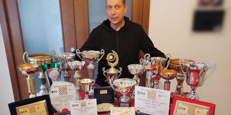Matteo Zabai, campione italiano di problemi di dama
