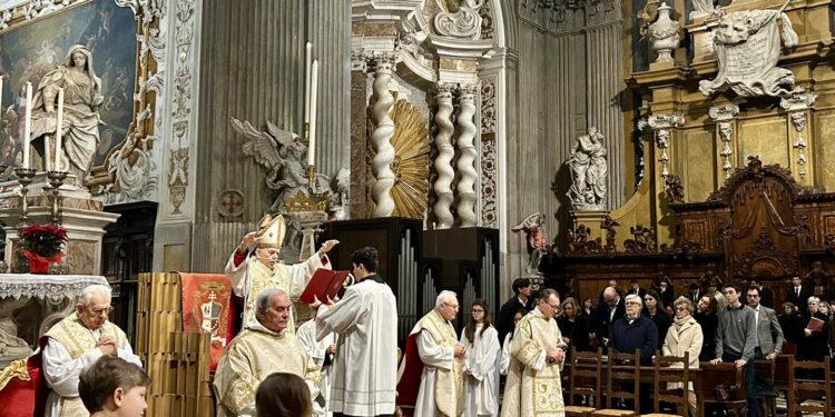 Natale di speranza per gli umili di cuore, l’omelia dell’Arcivescovo
