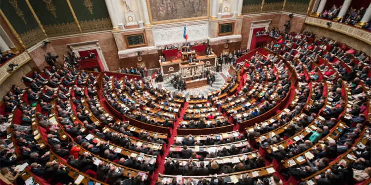 L’aborto nella Costituzione. La deriva del modello francese