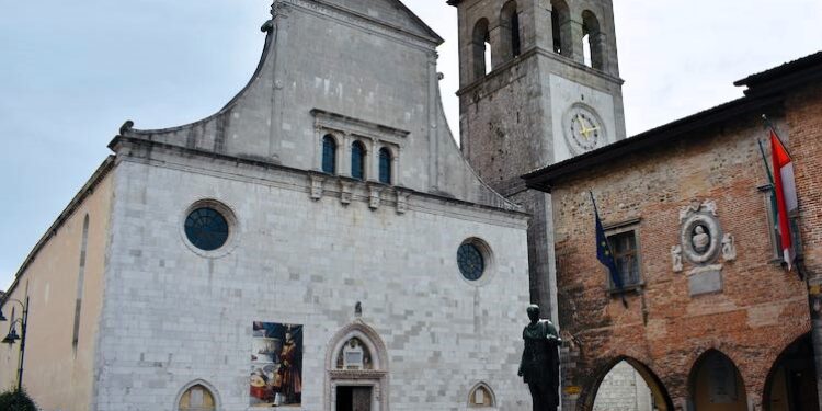 Mons. Mazzocato in visita nella Collaborazione pastorale di Cividale