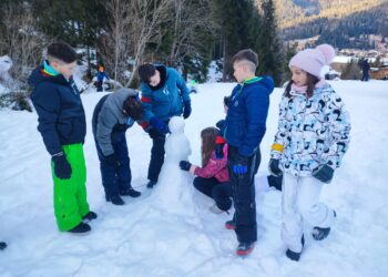 C.P. Palazzolo dello Stella. Giornata di fede e amicizia sulla neve