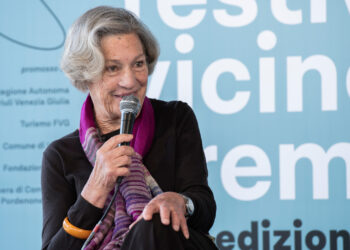 Vicino/lontano interroga sulle “metamorfosi”