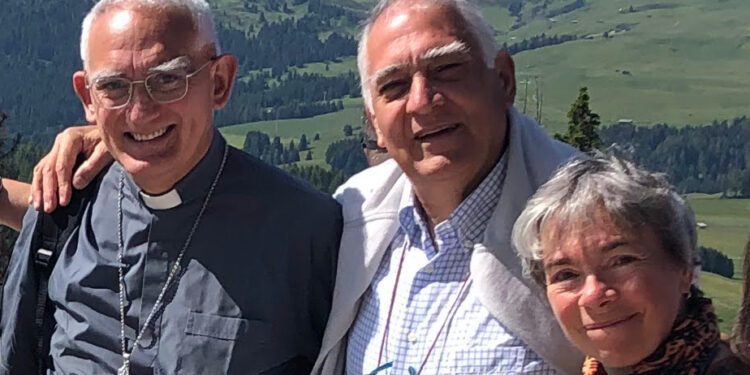 «Generoso, umile, empatico». Parla il fratello di mons. Lamba