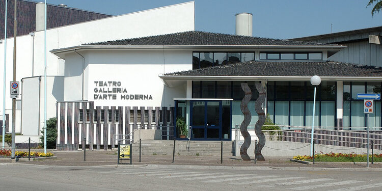 Festa a Udine per 166 sposi “d’oro, di diamante e di titanio”