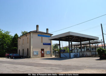 Palazzolo dello Stella. Stazione ferroviaria a nuovo