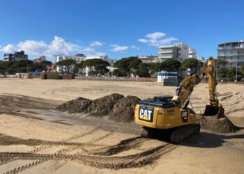 Lignano. Arenili a nuovo con 180 mila metri cubi di sabbia