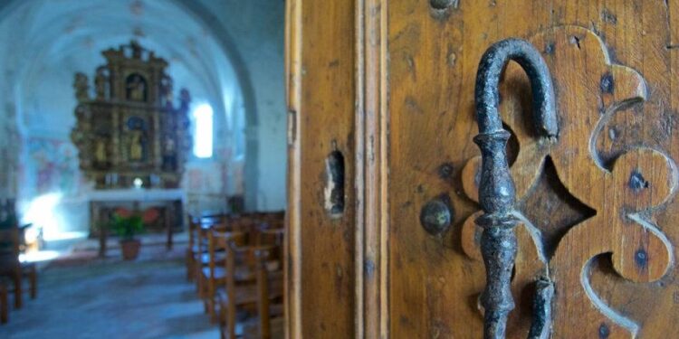 44 chiesette votive nelle Valli. Si presenta la guida del Cammino