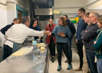 Cjarsons e Idriskij Zlikrofi costruiscono ponti