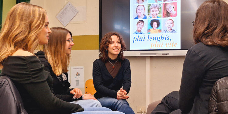 Si parla friulano nel 44% delle famiglie. Il 50% è bilingue