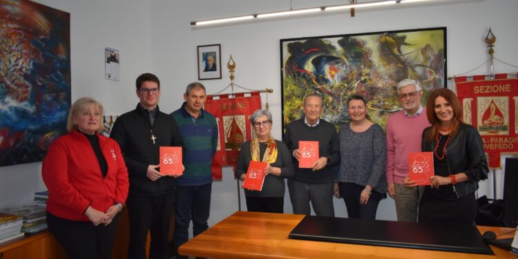 Pocenia. Donato a Comune e Collaborazione pastorale il libro dell’Afds