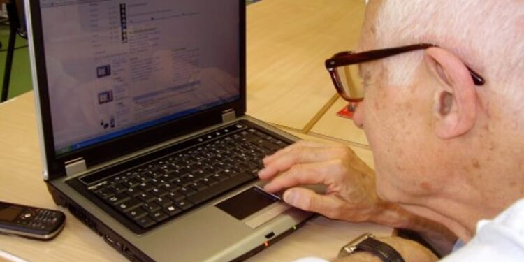 Latisana. Mondo digitale, un corso per over 65