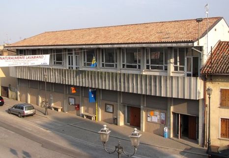 Lavariano. Lavori alla “Casa della gioventù”
