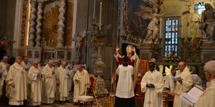 Mazzocato alla Messa del suo commiato: «Ringraziamo Dio e guardiamo con speranza al futuro»