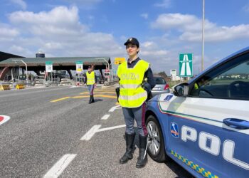 Auto contromano. Tragedia sfiorata sull’Autostrada A/23