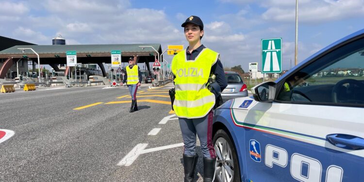 Auto contromano. Tragedia sfiorata sull’Autostrada A/23