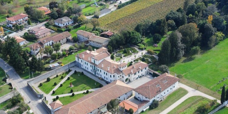 Domenica 7 aprile visite guidate a Villa de Claricini di Bottenicco