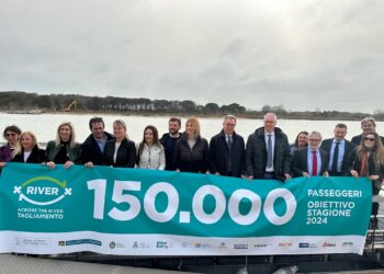 Lignano-Bibione. Inaugurato il passo-barca. Si punta a 150 mila passeggeri
