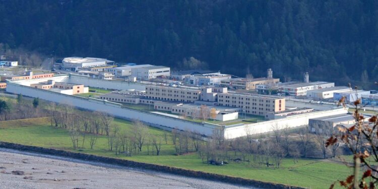 Mons. Lamba in carcere a Tolmezzo. Le sue parole a operatori e detenuti