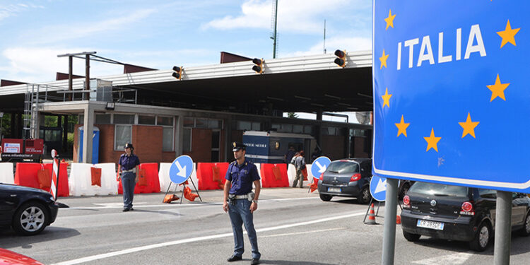 Controlli al confine, il sindacato transfrontaliero: «Si intacca il principio della libera circolazione»